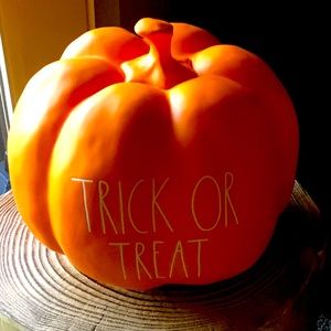 Meet your Posher, Todd